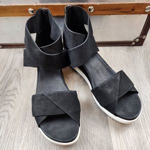 NWOB Eileen Fisher Viv Leather Wedge Sandals size 10